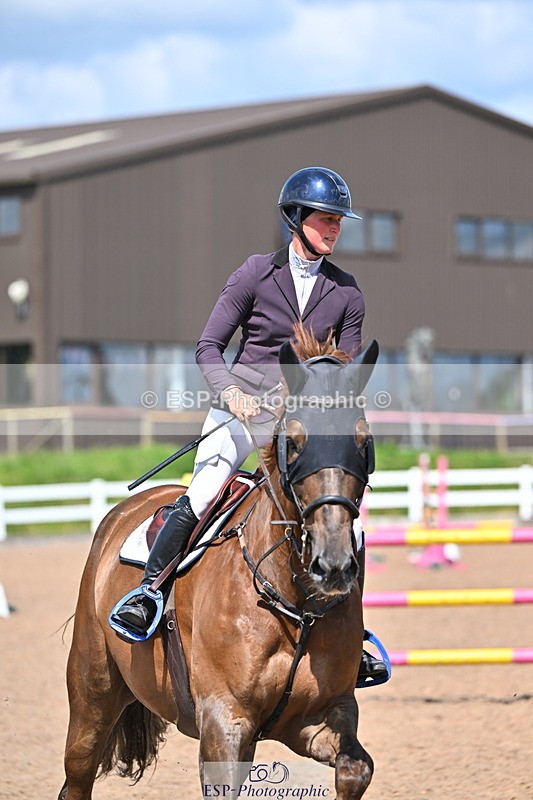 240619A-153017-00832 - Cls 5 Snr Foxhunter and 1.20m Open