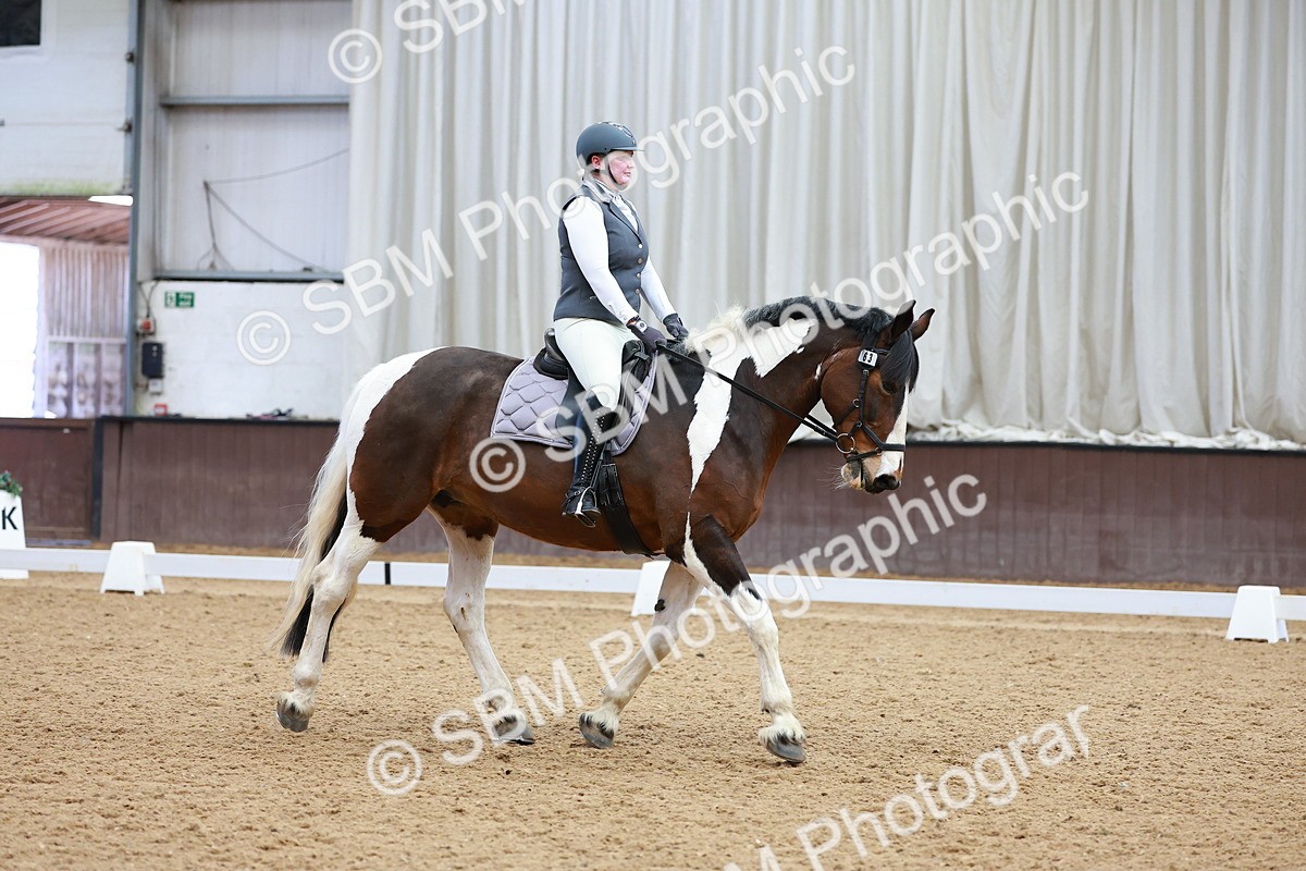 SBM_002868 - Class 14 - Novice 2