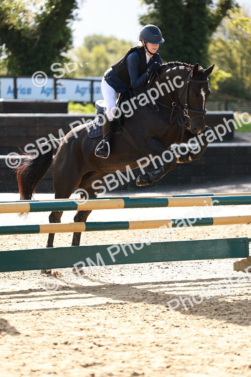 SBM_37900 - J39 - Senior Horse & Pony 85cm Championship
