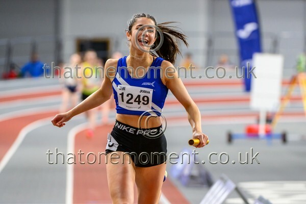 CEREL-925299 - Track Female Set Two