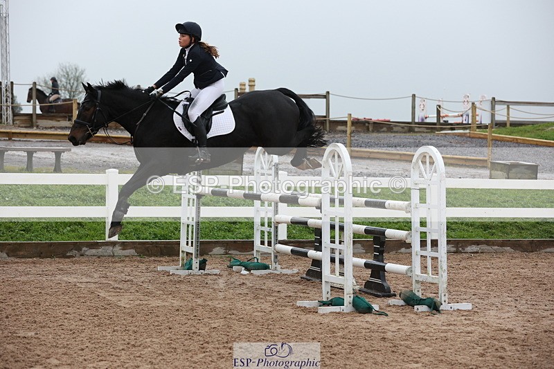 231112A-134111-04603 - Cls 20 Newcomers & 1.10m Open