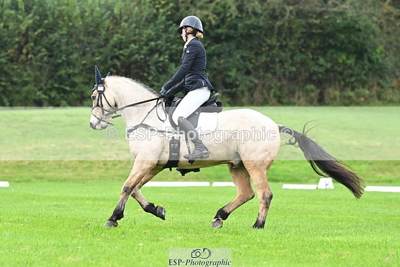 241024-102302-03006 - 409-Chloe.Dunn-TOWERHILL.SHAMIE