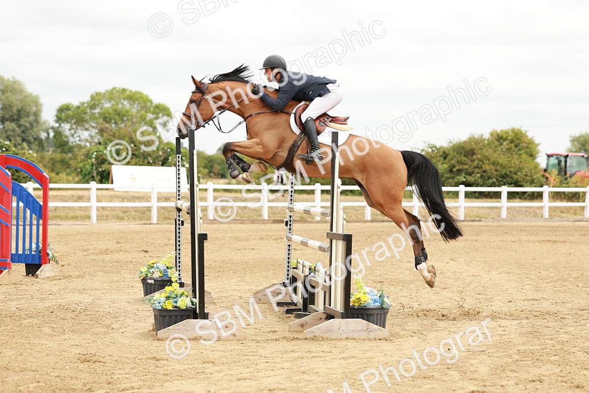 SBM_017671 - Class 21 - Senior Newcomers Championship 2d Rd
