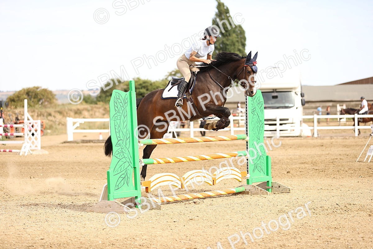 SBM_001584 - Class 6 - Senior Newcomers 1.10m