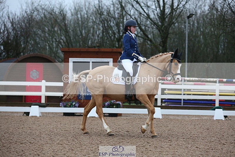 240217A-083317-00024 - 216-Olivia.Luscombe-Rosewater.Chamonix