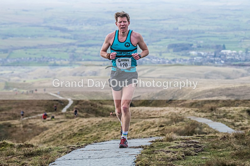 Nine Standards-117 - Nine Standards Fell Race Thursday 1st January 2026