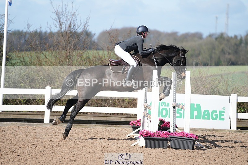 250329-102532-03623 - Cls 20 British Novice and 90cm