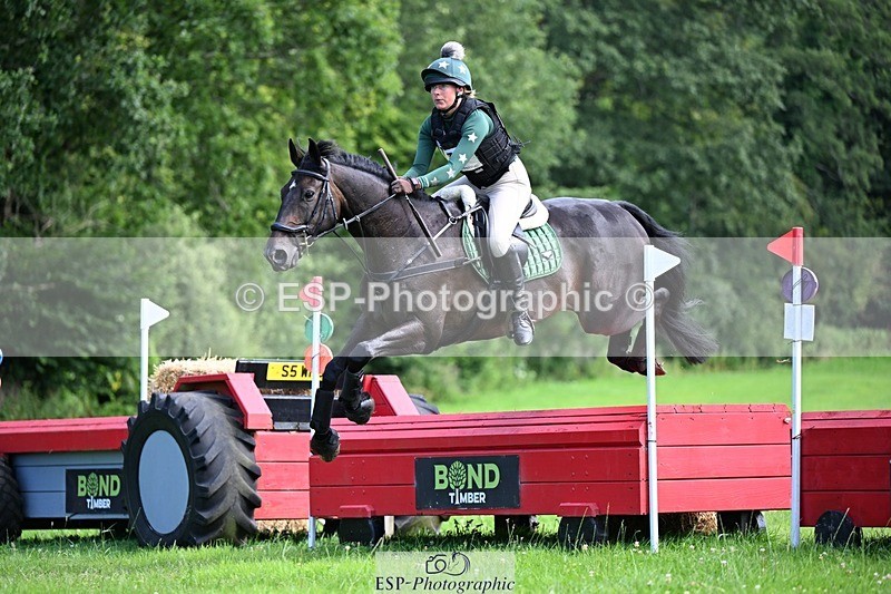 240803-151541-07784 - 176-Marie_Webber-BENNY'S_DOUBLE_DIAMOND