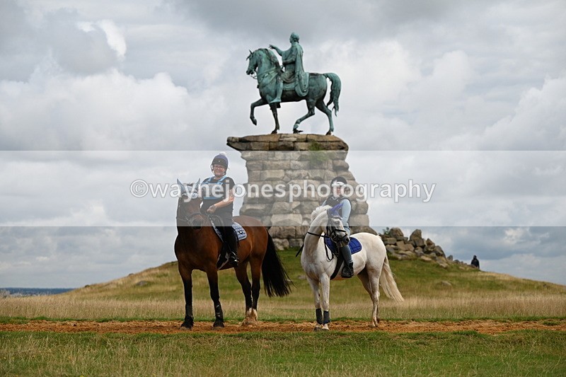 DSC_4323 - Time at Statue 09:50 to 11:09