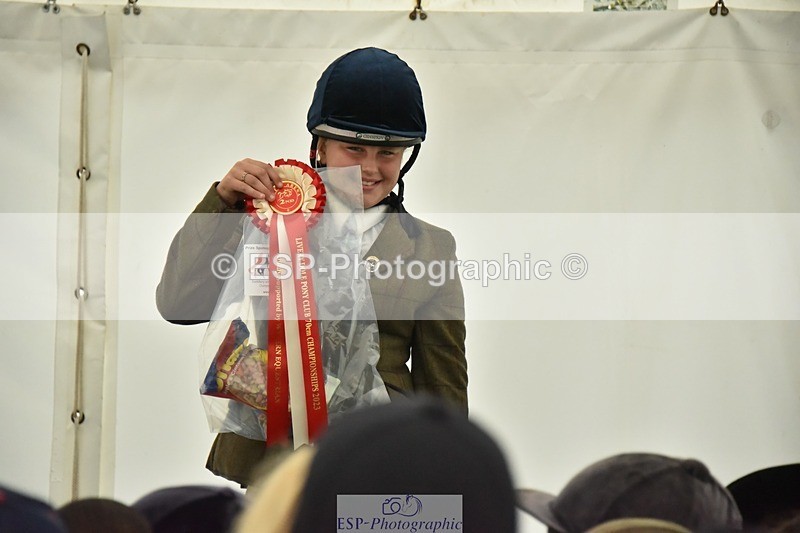 230825-171914-13003 - Friday 60cm and 70cm presentations