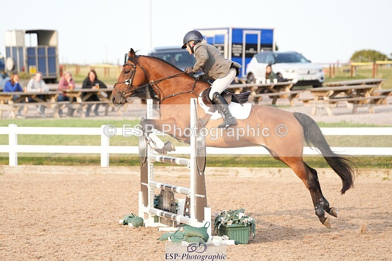 250805-192241-00820 - 1m and 1.10m