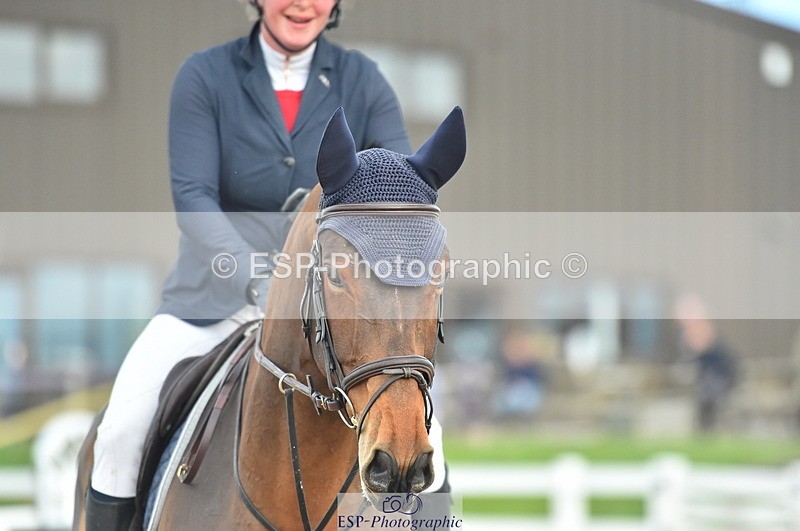 231111A-122356-01827 - Cls 12 Newcomers & 1.10m Open