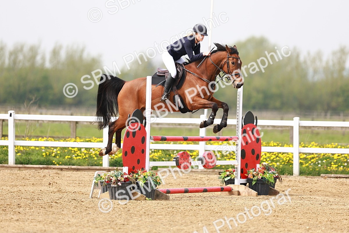  - Class 17 - Senior 1.05m