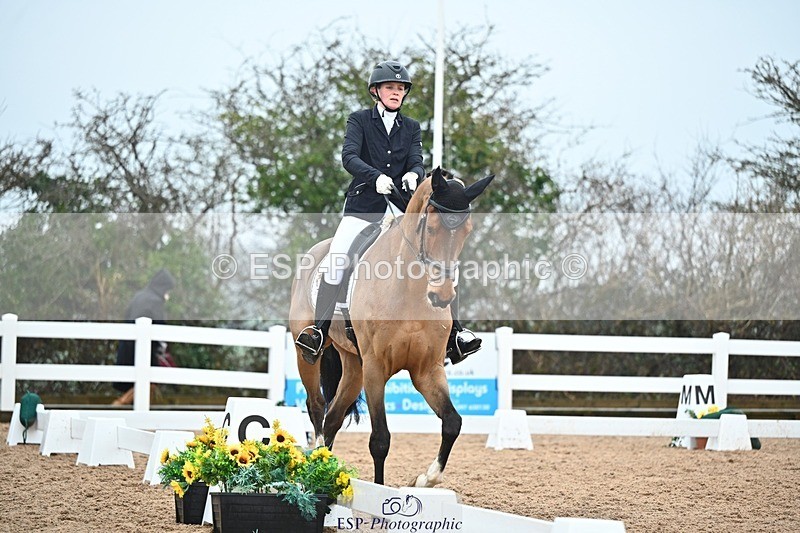 250214-134632-02003 - 217-Yasmin.Olsson-Sanderson-Top.Biats