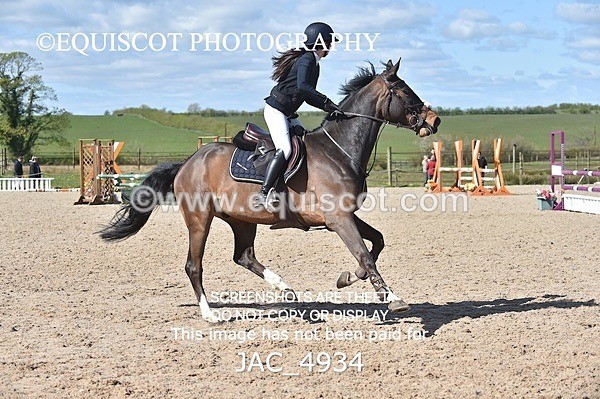 JAC_4934 - CLASS 13 SAT Senior BritiNovice/ 90cm Open