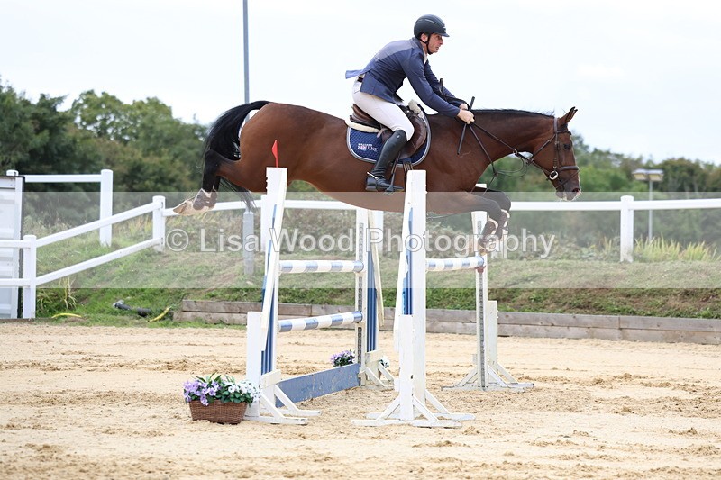3E7A3467 - Class 9: Senior Foxhunter/1.20 open