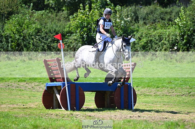 240811A-145616-05606 - 219-