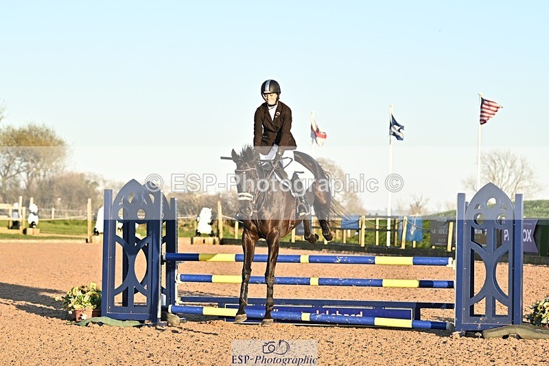 250401-185420-00824 - 90cm Classes