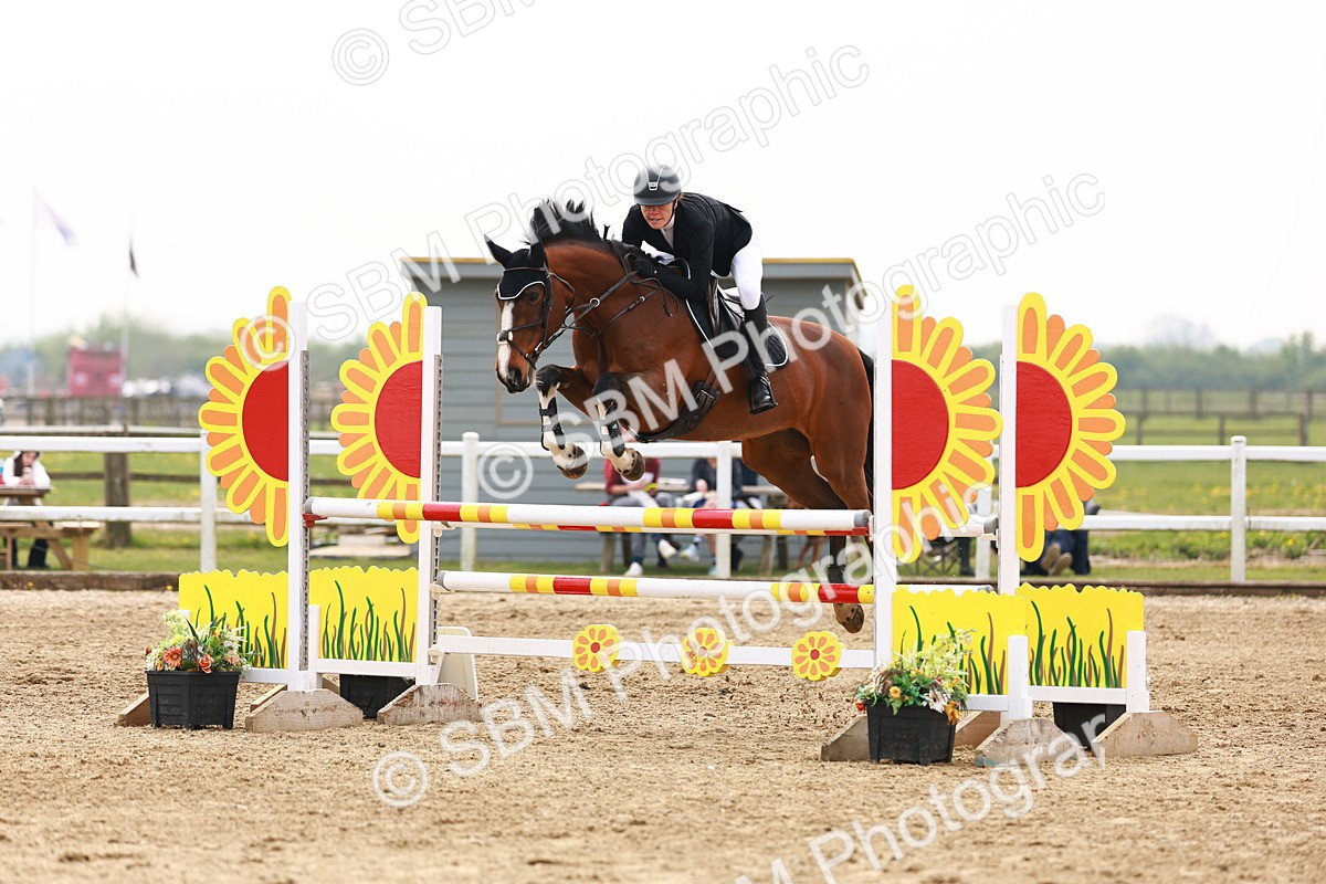  - Class 18 - Senior Newcomers - 1.10m