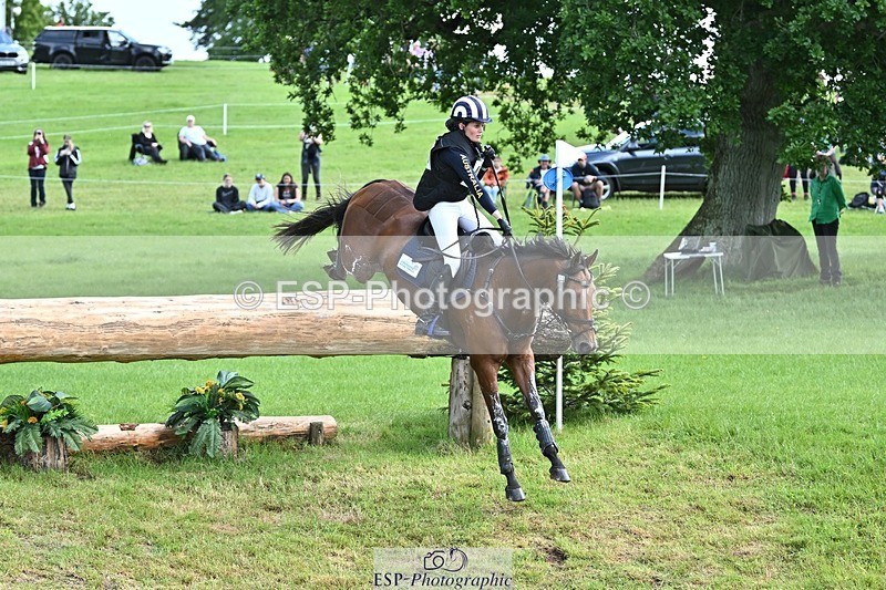 240526-113739-20599 - 425-HUMBLE_GLORY-Sophia_Hill