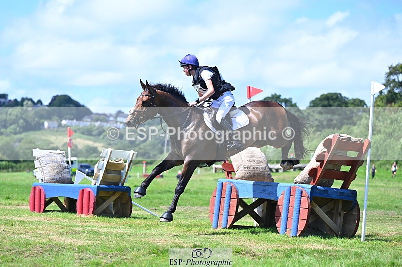 240811A-120625-02695 - 118-