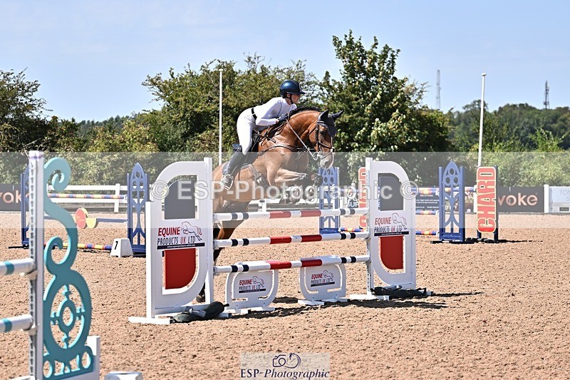 260812-125538-00536 - Cls 6 Foxhunter and 1.20m