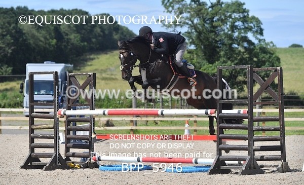 BPP_5946 - CLASS 7 Senior Foxhunter/ 1.20m Open