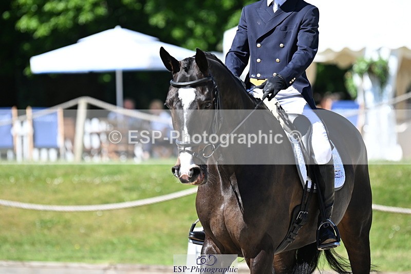 250522A-103413-03144 - A-012-Archie.Tulloch-ZIPPED.UP