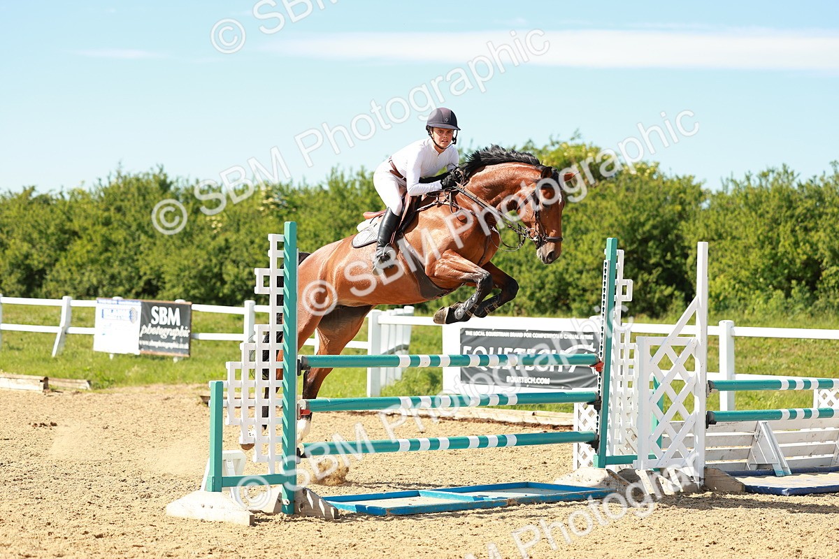 SBM_002778 - Class 4 - Senior Newcomers - 1.10m