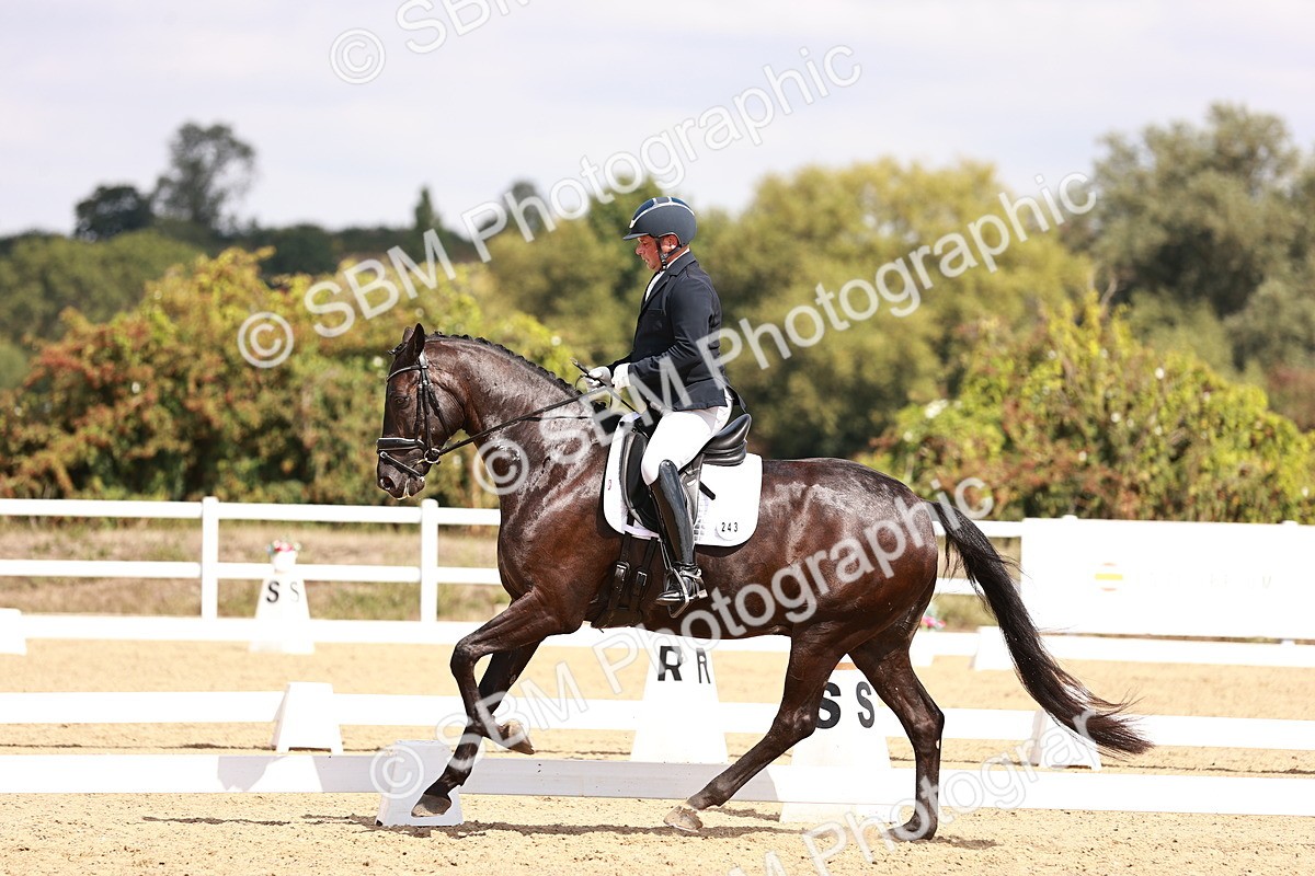 SBM_018543 - Class 17 - Novice 6