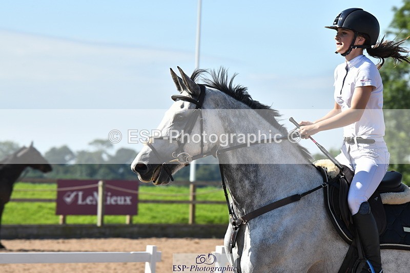 230903A-111215-03845 - Cls 13 1.05m Amateur Quali