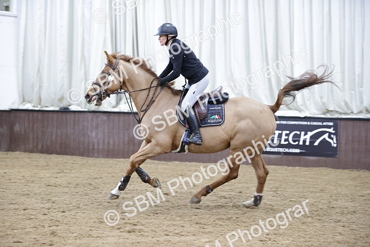 SBM_001676 - Class 5 - Redpost Equestrian Senior Foxhunter/ 1.20m Open