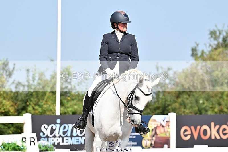 250816-104543-03186 - 111-Sonya.Fitch-PeytonDinnarthal.Buzzard