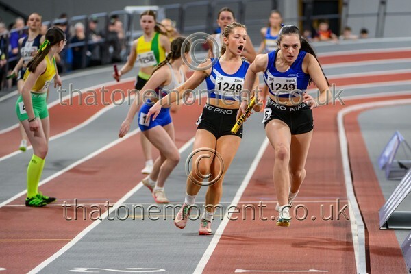 CEREL-925093 - Track Female Set Two