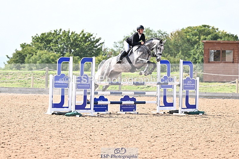 240828A-142004-00861 - Cls 4 Snr Newcomers and 1.10m Open