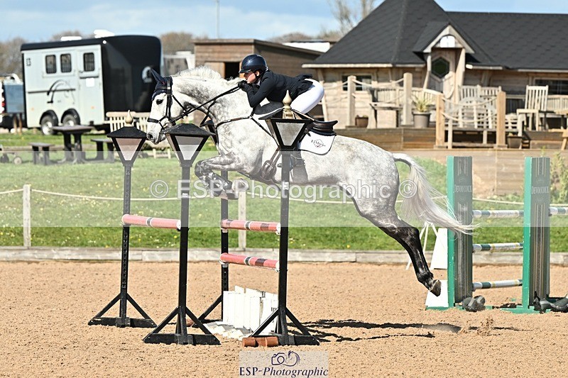 250416-153501-01797 - Cls 6 Foxhunter and 1.20m