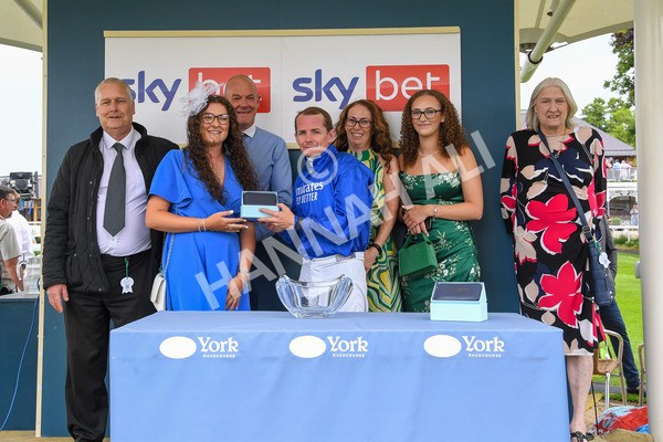 170623-Race 2-Wild Lion-0301 - Race 2 2.35pm Sky Bet Handicap