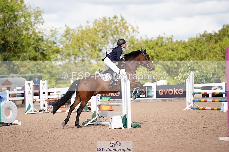 250921-120100-02854 - Cls 21+22 Club and Schools 70cm