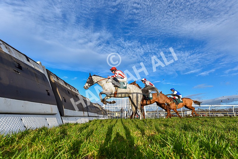 120224-Race 5-Milldam-2 - Race 5