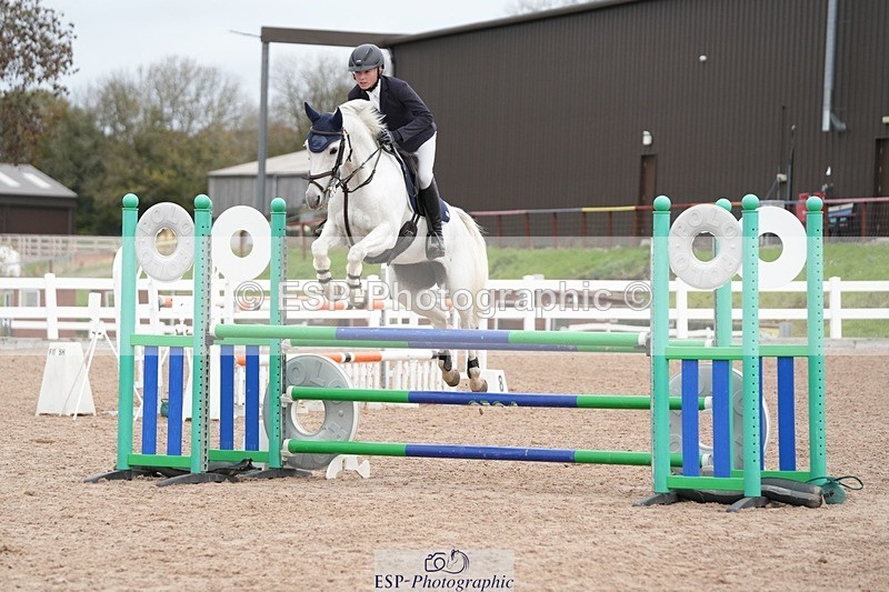 251026-140221-02908 - Cls 9 Pony Fox + 1.10m Open