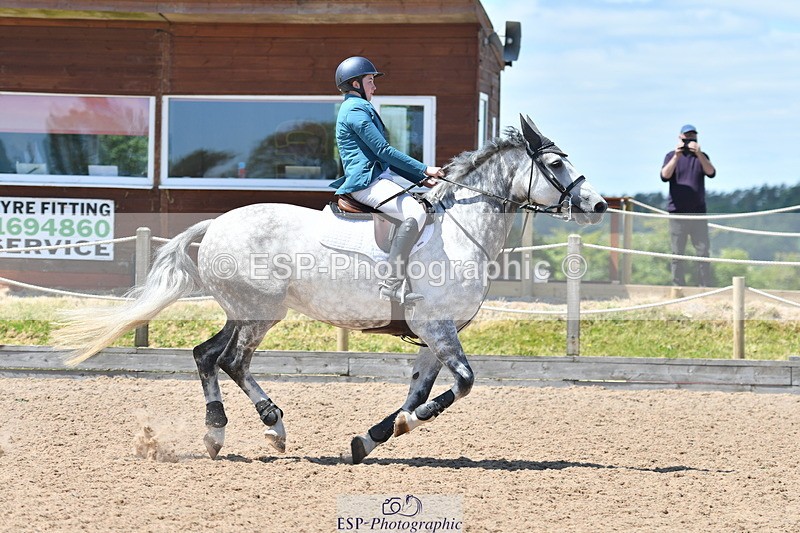 240609A-124939-05377 - Cls 18 Snr Newcomers and 1.10m Open