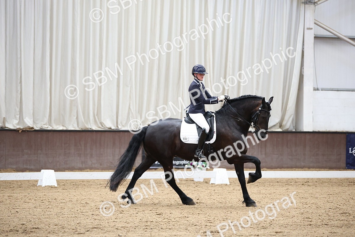 SBM_003184 - Class 5 - Novice 6 Gold - 11.41-12.51