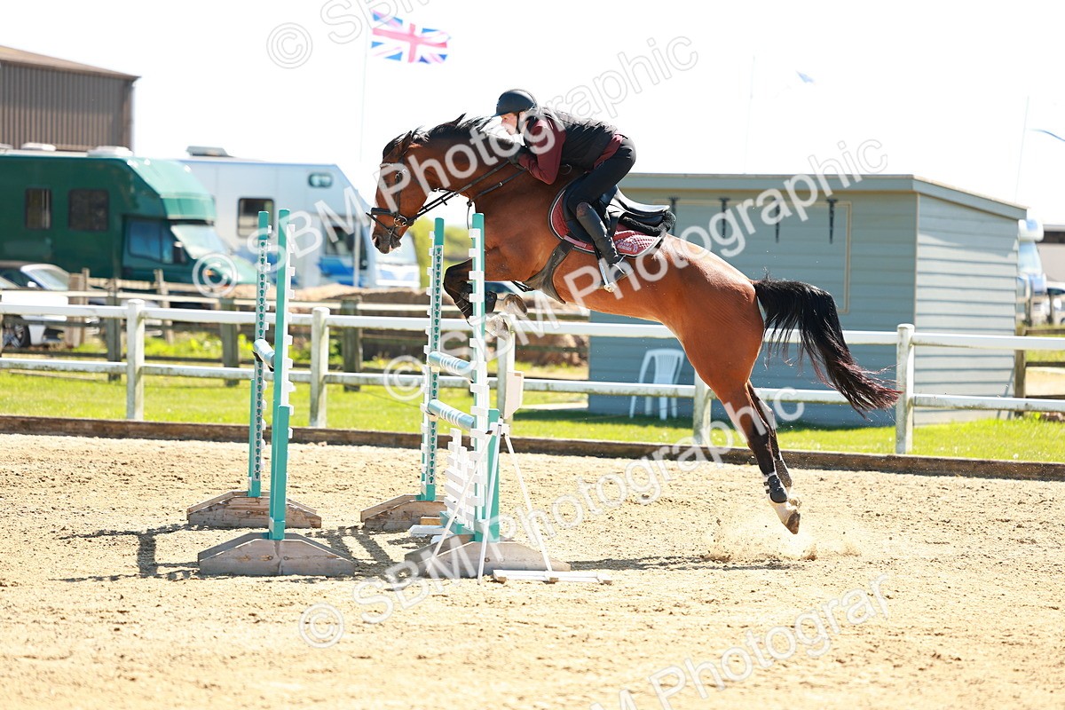 SBM_001595 - Class 5 - Senior Foxhunter - 1.20m
