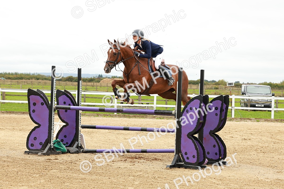 1I0A7976 - Class 5 - Senior Foxhunter 1.20m