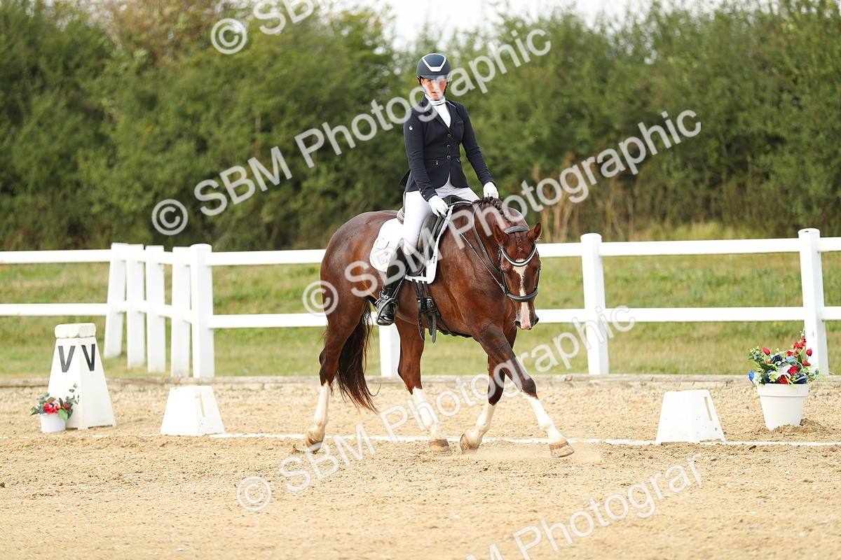 SBM_018459 - Class 14 - Novice 23 - 15.16-16.19