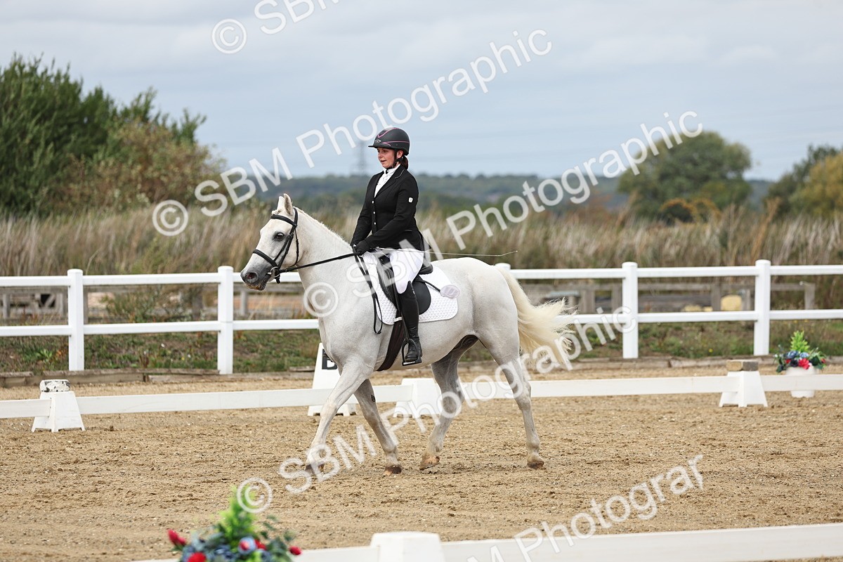 SBM_002631 - Class 7 - Novice 2 Warm Up