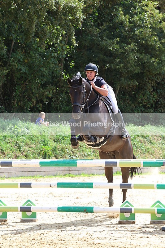 3E7A1680 - Class 8: Senior Newcomers/1.10m open