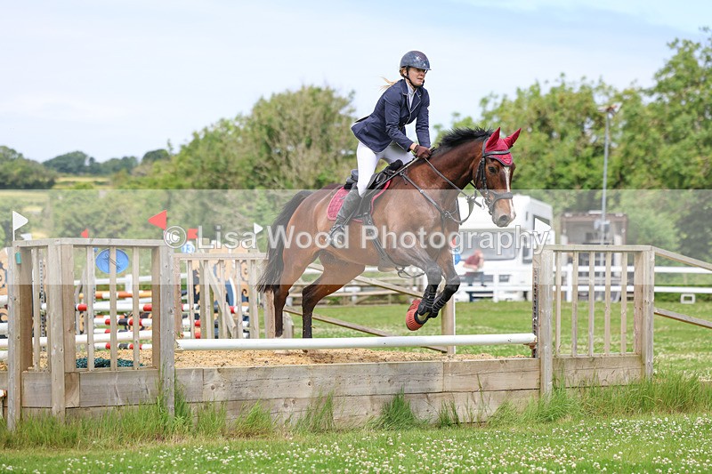 3E7A3570 - Class 6: Hawkins Motors Senior 1.00m Derby