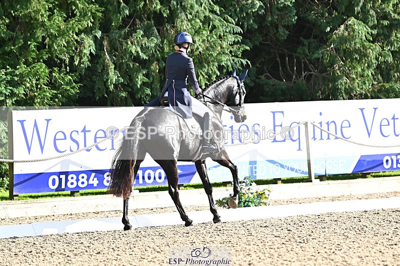 241023-143851-00568 - 002-Ellie.Fredericks-BRITANNIA'S.OLIVE