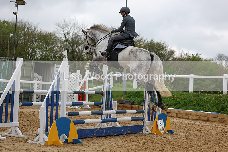 3E7A4255 - Class 7: Senior Foxhunter/1.20 open